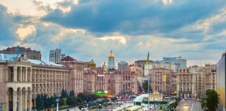 უკრაინა რუს დიპლომატს ქვეყნიდან აძევებს