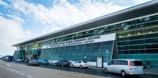ნისლის გამო თბილისის აეროპორტში თვითმფრინავები ვერ ჯდებიან