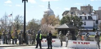 ვაშინგტონში, კაპიტოლიუმთან ორ პოლიციელს თავს დაესხნენ