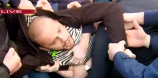 შსს-თან აქციაზე ათი პირია დაკავებული