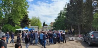 “აზოტელები” გადაწყვეტილებას დღეს მიიღებენ – ერთკვირიანი პროტესტი გრძელდება