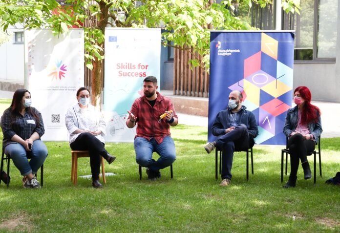 185427331_328477888624706_6108350859221780405_n