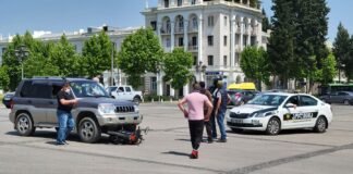 ავტოსაგზაო შემთხვევა – ერთმანეთს მოტოციკლი და ავტომობილი შეეჯახა