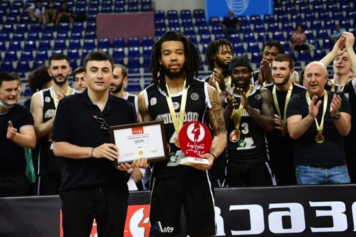 187639893_828819471403353_264945561164516397_n