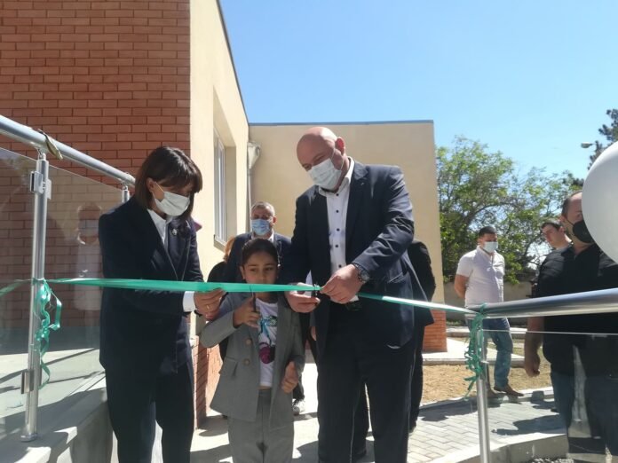 189174469_825375028360281_338292921895666603_n