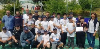 ტურნირი ნიჩბოსნობაში მე-18 საჯარო სკოლამ მოიგო