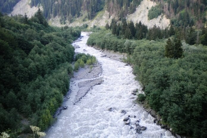 5ab653c726d7bf10feb5b9cedb65b6f2_XL