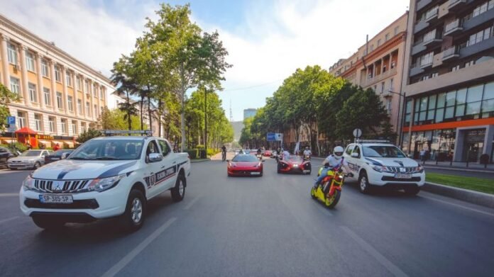 datsvis-politsiam-phorsazhi--is-avto-msvlelobashi-monatsileoba-miigho_w_h