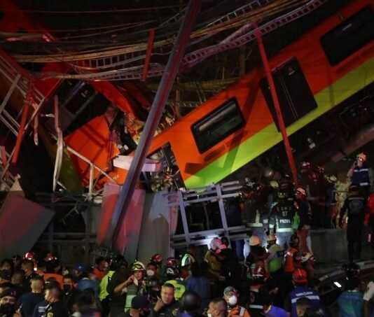 მექსიკაში მეტროს ესტაკადის ჩამონგრევის შედეგად 20-მდე ადამიანი დაიღუპა