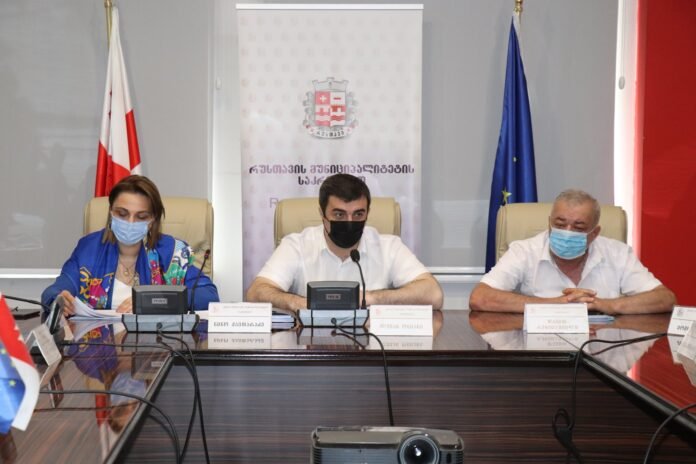 195867703_3870599346372779_2604811474549246656_n