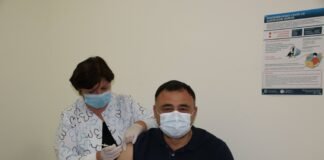 გოგი მეშველიანი „სინოვაკით“ აიცრა