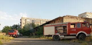 მე-7 მიკრორაიონში, მიტოვებულ შენობაში ხანძარია