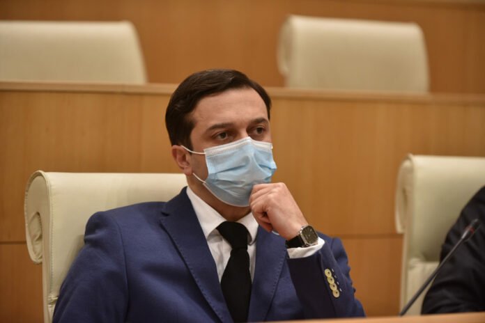 ioseliani parlamenti