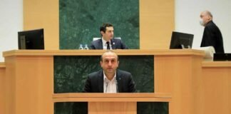 ხვიჩია მთავრობის წარმომადგენლებს: თქვენ არ გჯერათ თავისუფალი საზოგადოების