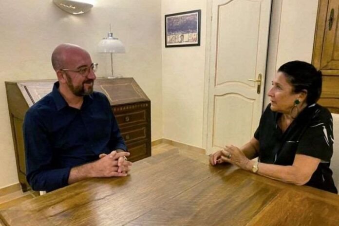 C9E13D79-D55C-4D82-BCA0-BEE8CA7C047B