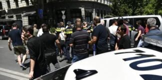 ფიზიკური ძალადობა მედიის წარმომადგენლებზე- სამი პირი დააკავეს