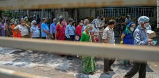 CNN: ინდოეთში ათასობით ადამიანი ვაქცინის ნაცვლად, მარილიანი წყლით აცრეს