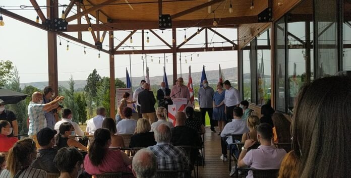 240127111_666165428064076_2218610097130528782_n