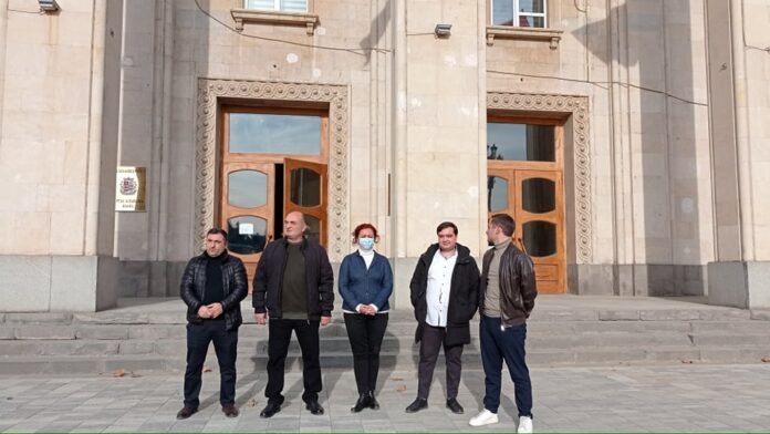 257253880_898098514028567_748940304778237891_n