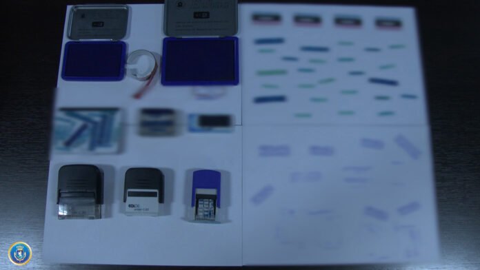 97E69B89-5150-4126-AA07-681E8E1C21AA