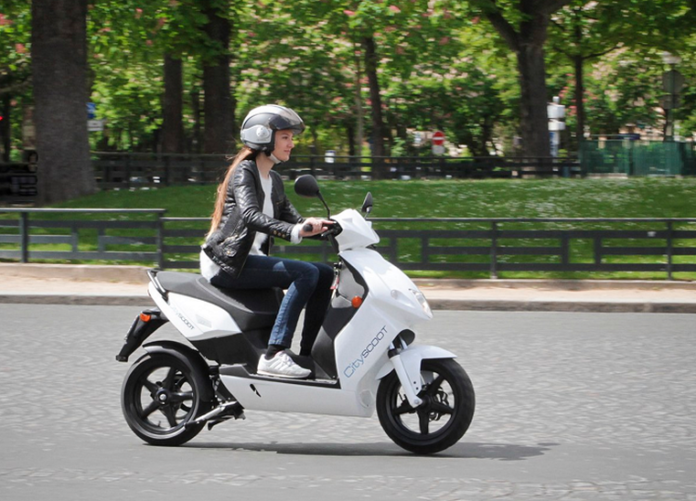 eleqtromopedi skuteri