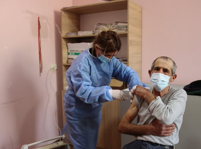 vaqcinacia regionebSi