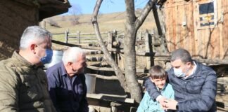 სახელმწიფო რწმუნებულმა კოდისწყაროში მცხოვრებ ერთადერთ ოჯახს დამდეგი ახალი წელი მიულოცა