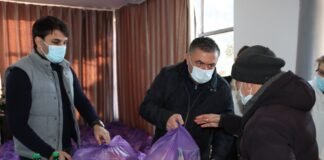 ბოლნისის მუნიციპალიტეტმა მოწყვლადი კატეგორიის 165 ოჯახს საახალწლო ნობათი გადასცა