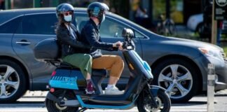 მოპედების მფლობელებს სატრანსპორტო საშუალების დარეგისტრირება უკვე შეუძლიათ