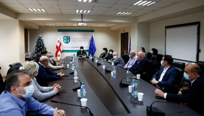 74FAA750-85AC-461C-A506-D221734898FF