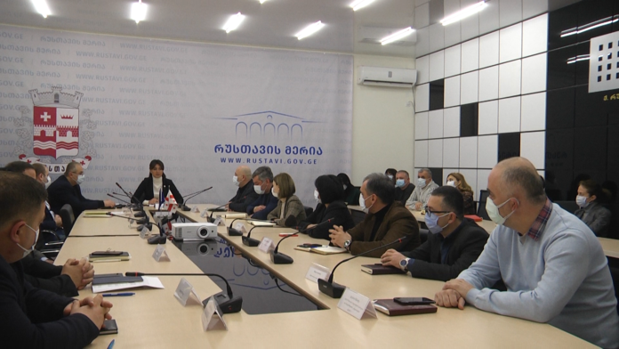 00003.00_00_16_24.Still001