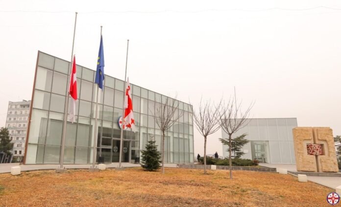 1F57A080-365C-4F17-A709-0D7E0939F3AD