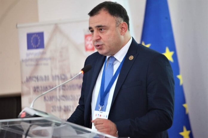 3BBF8F38-A992-4161-A0CC-066A508DBB8D