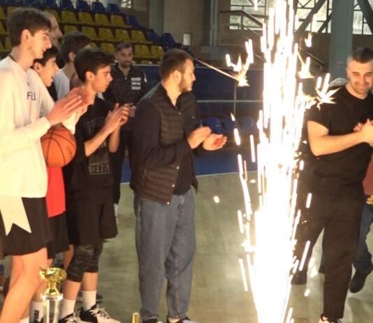 რუსთაველი 14 წლის კალათბურთელი მათე ხატიაშვილი ევროპის ლიგის სუპერფინალის MVP გახდა