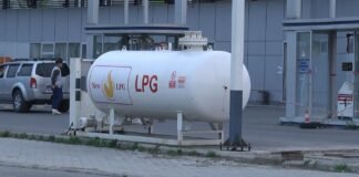 თხევადი გაზის ავზი ტროტუართან – მუნიციპალურმა ინსპექციამ კომპანიას გონივრული ვადა მისცა