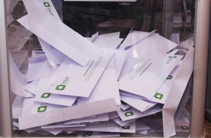 ბიულეტენები, საარჩევნო უბანი, არჩევნები