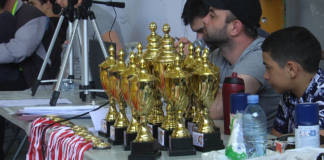 რუსთავში ბერძნულ-რომაულ ჭიდაობაში, ჭაბუკთა შორის ღია პირველობა მიმდინარეობს