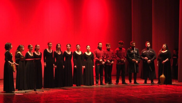 Sequence 01.00_15_32_13.Still004