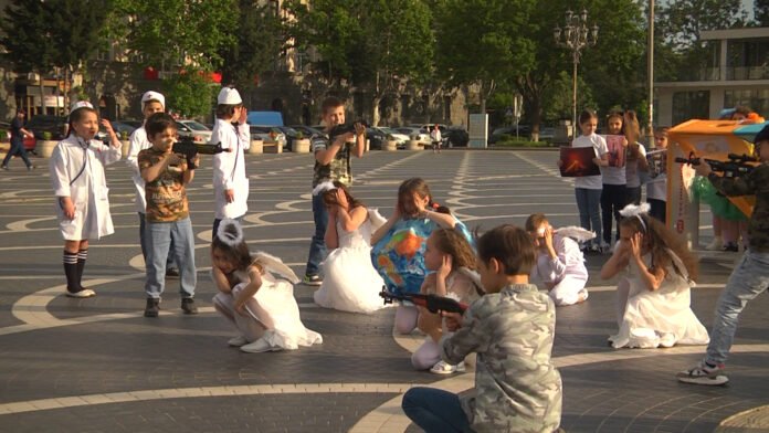 Sequence 01.00_17_01_16.Still002