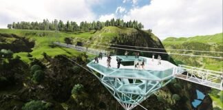 წალკაში შუშის ხიდი გაიხსნა