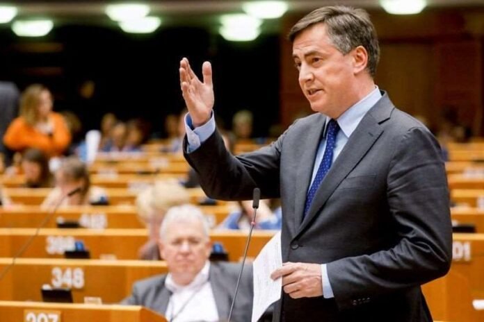 56EBD8B8-7533-4312-849E-2DDC6F70186E