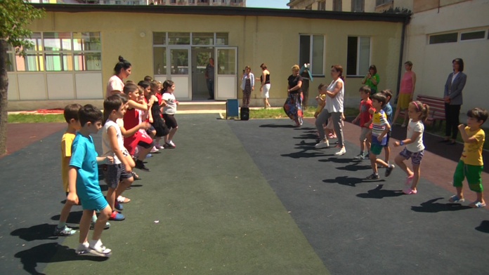 bagebi.00_00_19_05.Still002