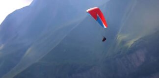 პარაპლანის ჩამოვარდნის შედეგად დაშავებულ პირს ტვინის შერყევა და ფეხზე დაზიანება აღენიშნება