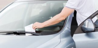 მანქანის საქარე მინაზე პარკირების ჯარიმის ოქმის დატოვება გაუქმდა