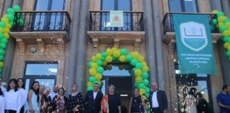 გოგი მეშველიანმა ახალი სასწავლო წლის დაწყება მოსწავლეებს მშობლიური სკოლიდან მიულოცა