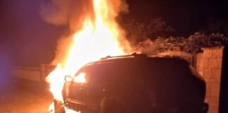 წალენჯიხის მერის, გია ხარჩილავას მანქანა სახლის წინ დაწვეს