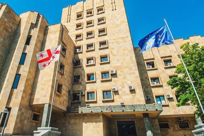 1C4393C5-716E-4B0B-9156-BBE9BBEB3245