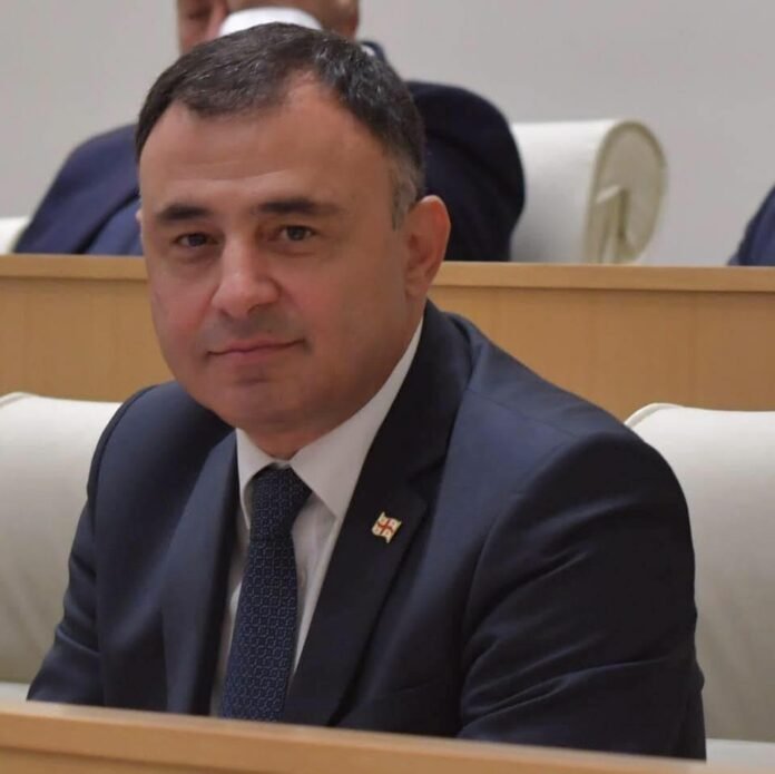 გოგი მეშველიანი