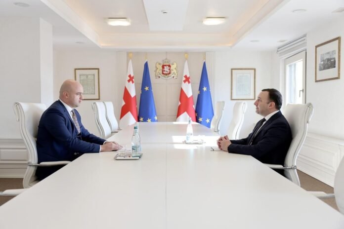 05E41301-DA14-4AD0-95E0-AD46BD748C4C