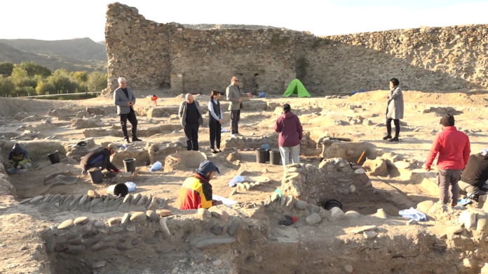 samarxi.00_00_27_21.Still001